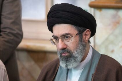 Khamenei Gulf unity